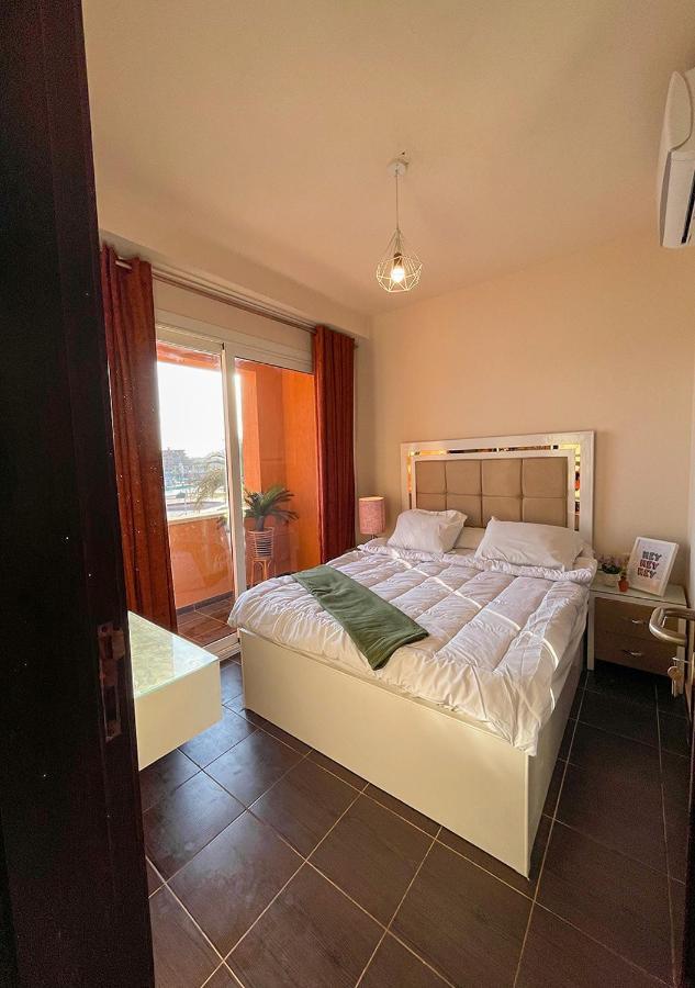 Fully Equipped Apartments Pool & Mountains View In Porto Sharm Resort Luaran gambar